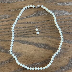 Elegant Pearl Necklace and Earring Set